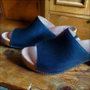 Dansko Maci Sandal Size 39